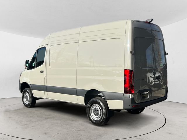 New 2026  Mercedes-Benz Cargo 144 WB image 3