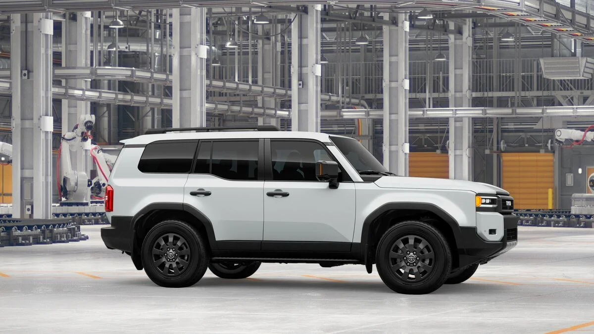 New 2027 Wind Chill Pearl Toyota Base image 13