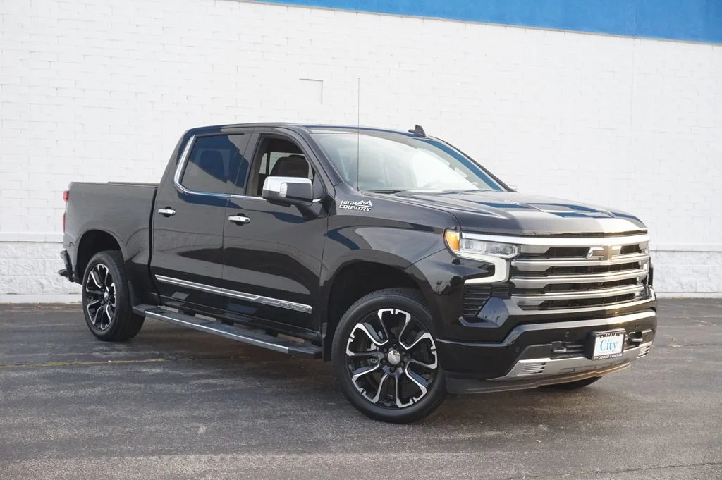 New 2026 Black Chevrolet High Country image 3