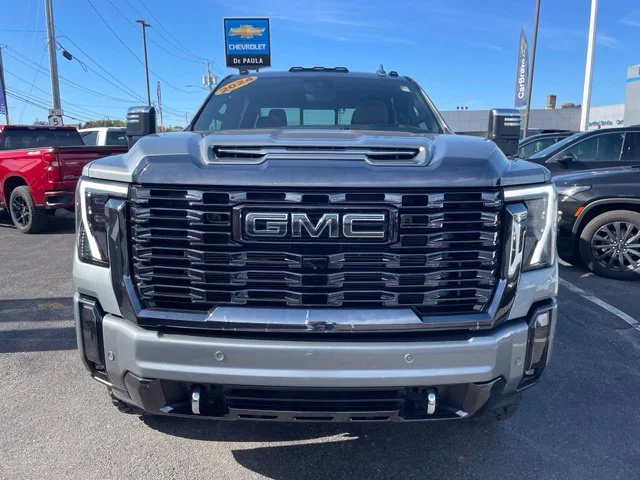 Certified Used 2024 Silver GMC  image 21