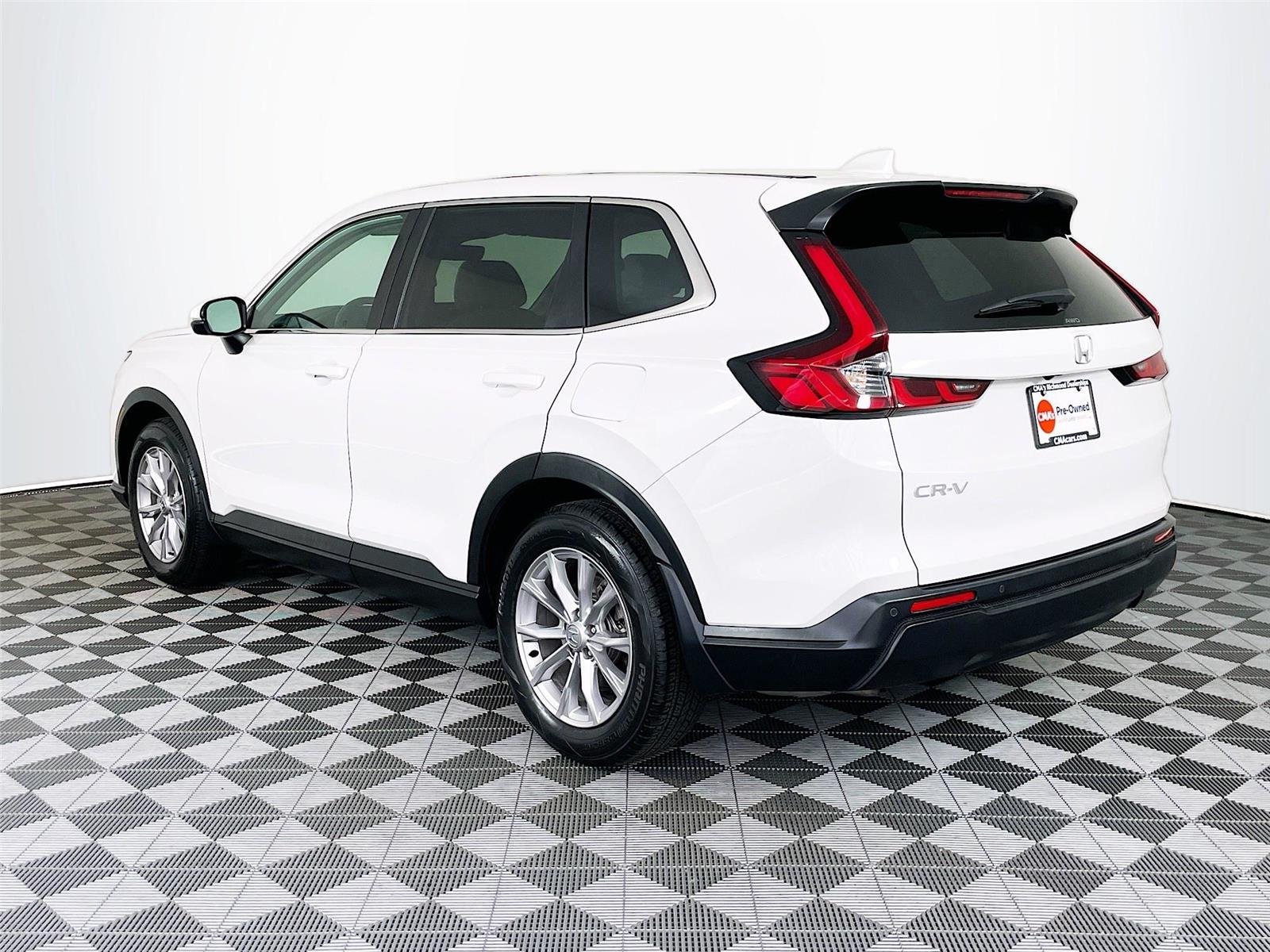 Used 2025 Platinum White Pearl Honda EX-L image 6