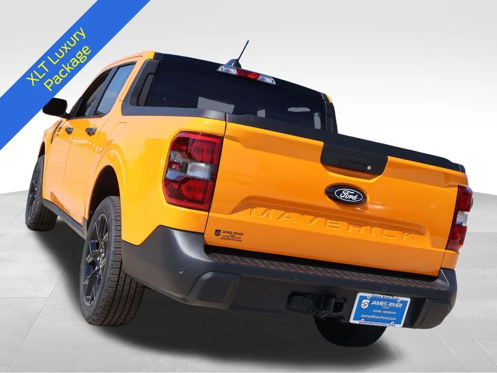 New 2026 Orange Fury Metallic Tri-Coat Ford XLT image 3