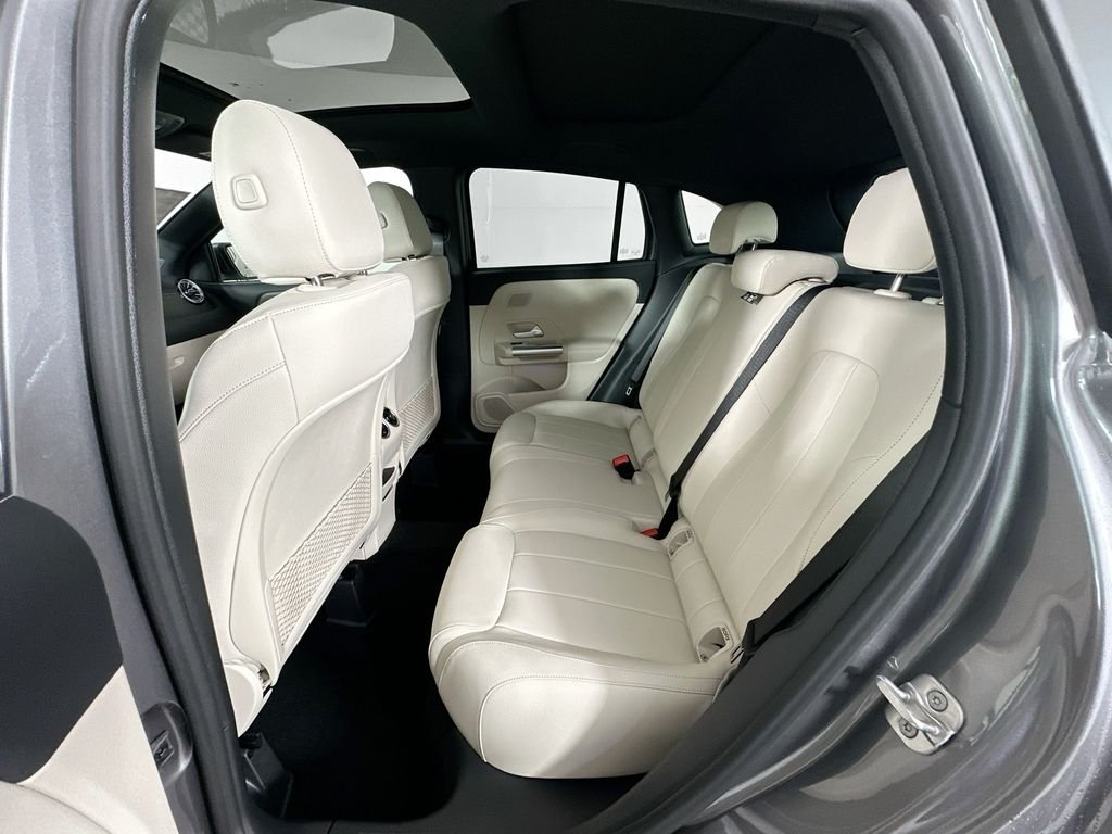 New 2026 Mountain Grey Metallic Mercedes-Benz GLA 250 image 24
