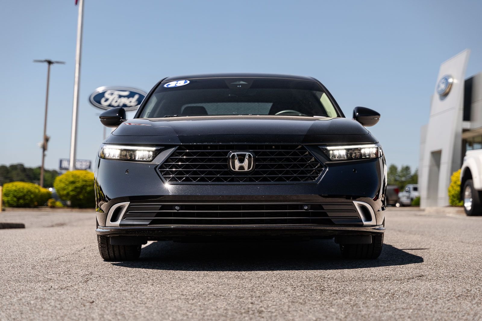 Used 2025  Honda Touring image 2