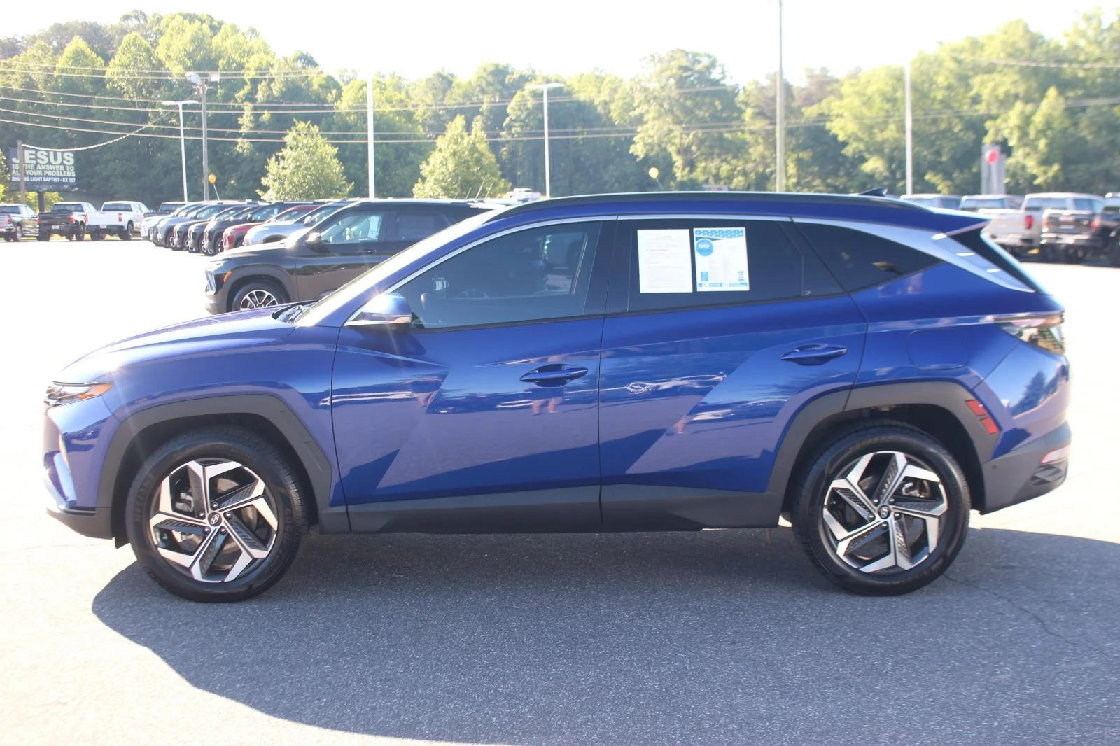 Used 2022 Blue Hyundai Limited image 4