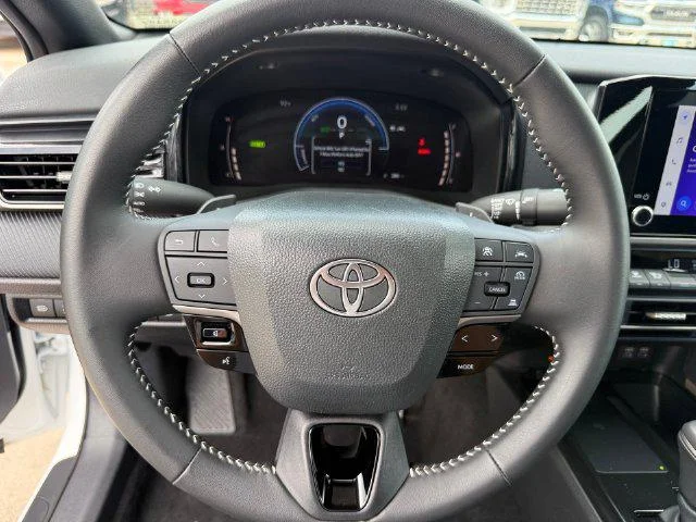 Certified Used 2026 ICE CAP Toyota SE image 15