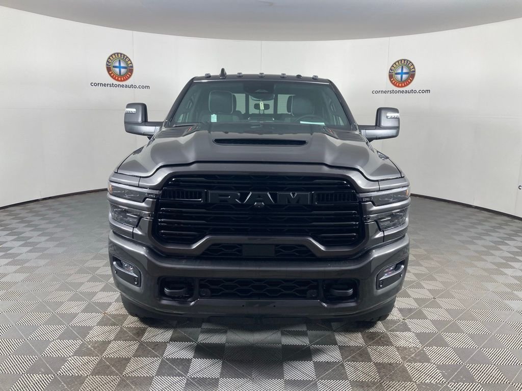 New 2026 Granite Crystal Metallic Clear-Coat Exterior Paint RAM Laramie image 20