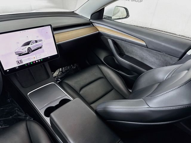 Used 2022 White Tesla Long Range image 23