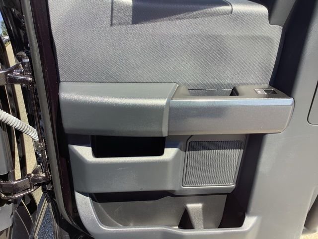 Used 2022 Black Metallic Ford XL image 12