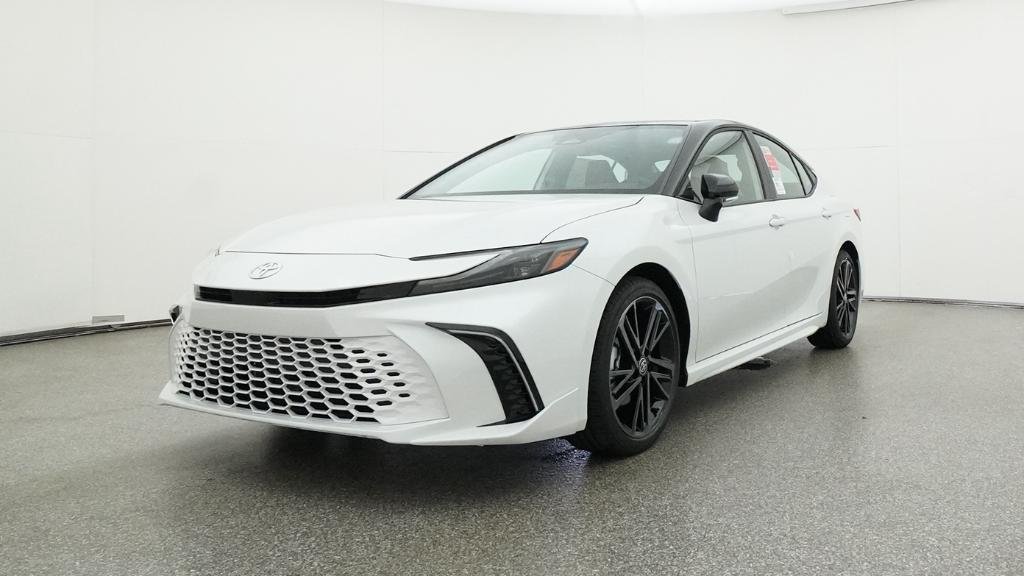 New 2026 Wind Chill Pearl with Midnight Black Metallic roof Toyota XSE image 10