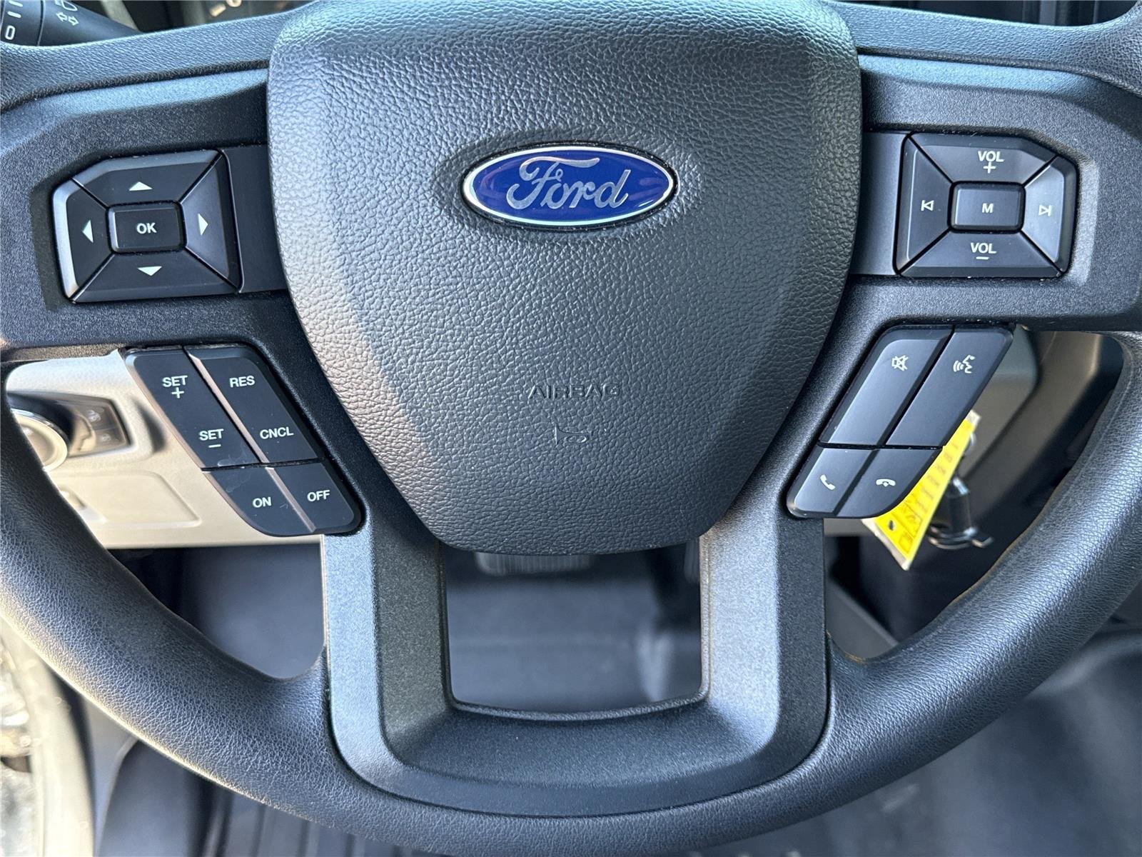 Used 2016  Ford XL image 7