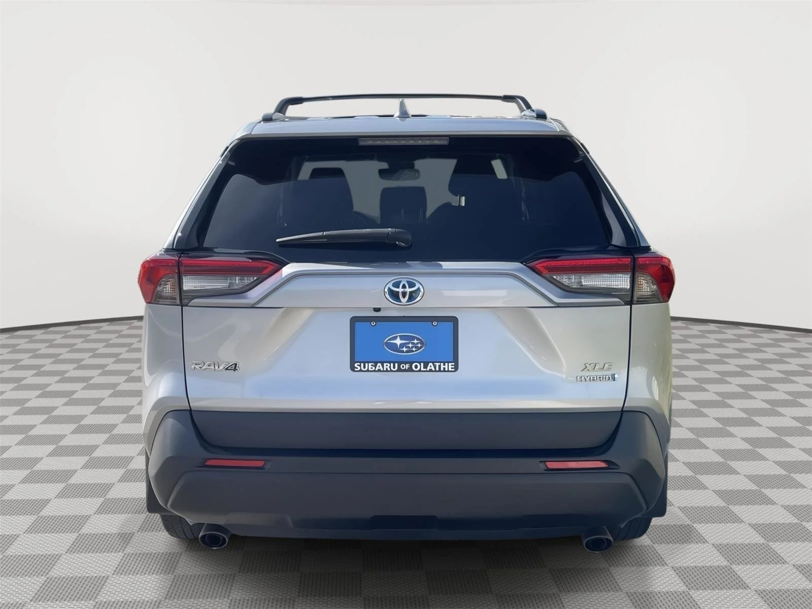Used 2021 Silver Sky Metallic Toyota Hybrid XLE image 7