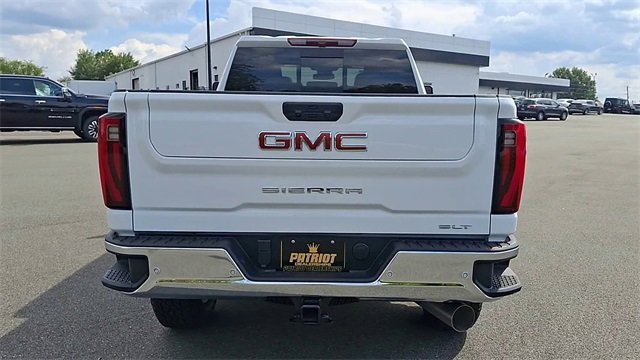 2025 GMC Sierra 2500HD SLT - Photo 8