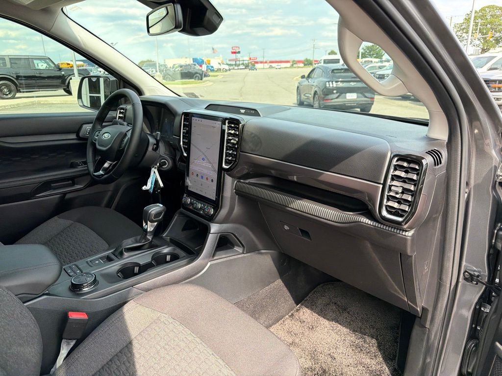 New 2026 Carbonized Gray Metallic Ford XLT image 22