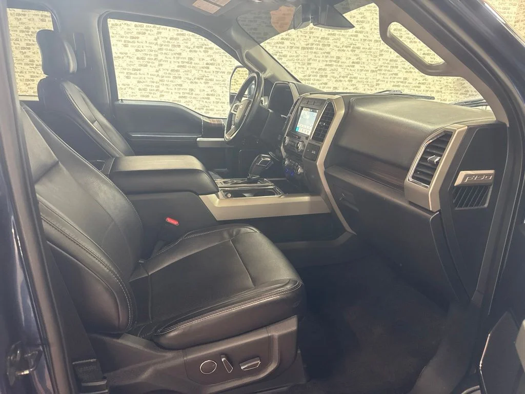 Used 2017 Blue Jeans Metallic Ford Lariat image 11