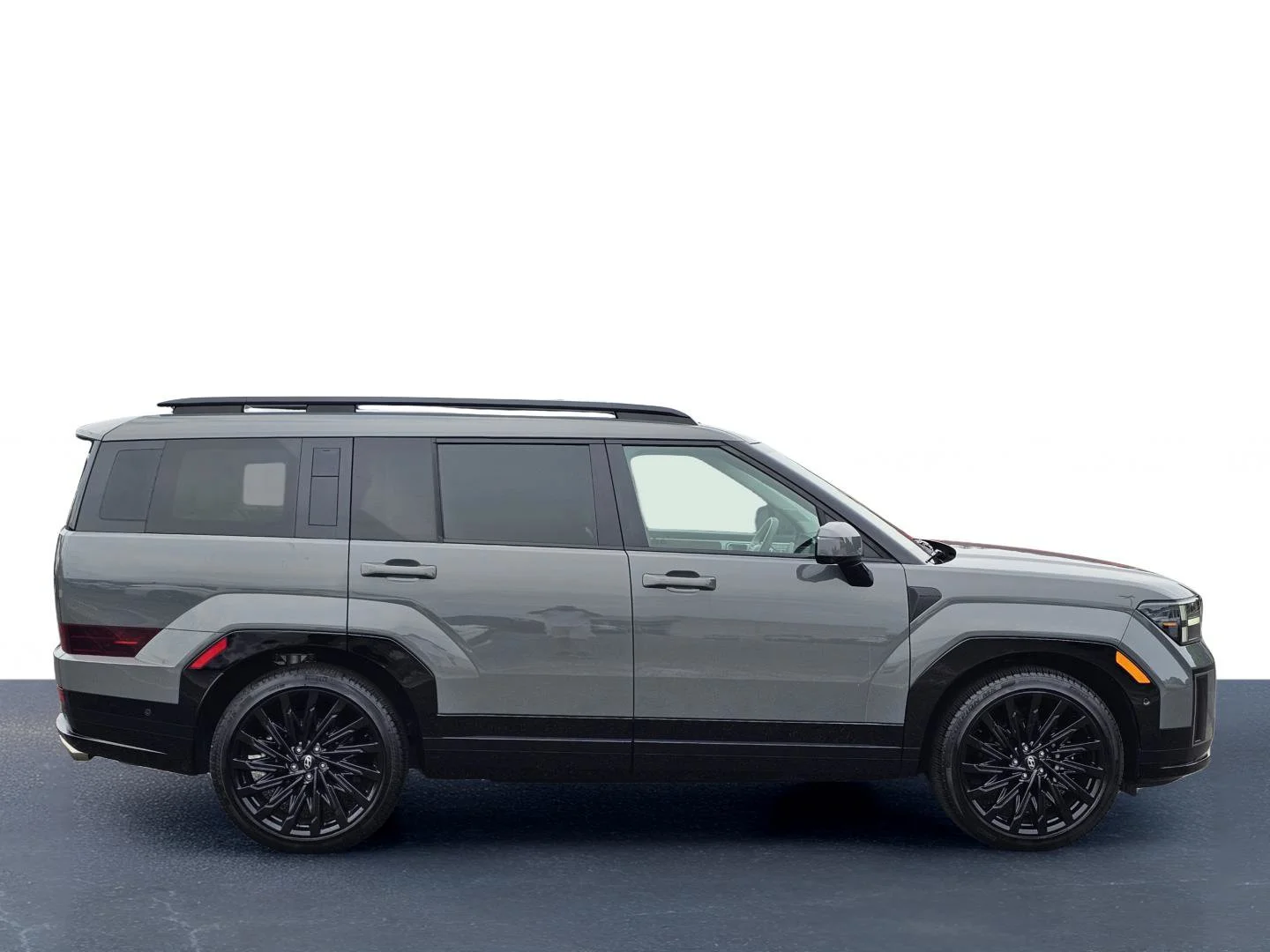 Used 2024 Hampton Gray Hyundai Calligraphy image 7