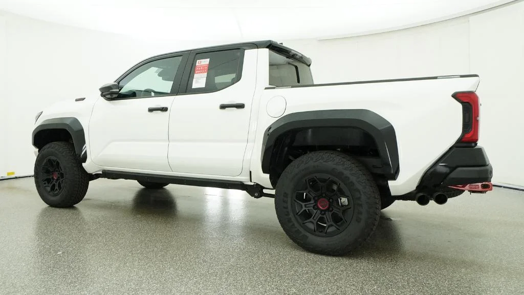 2026 Toyota Tacoma TRD Pro - Photo 10