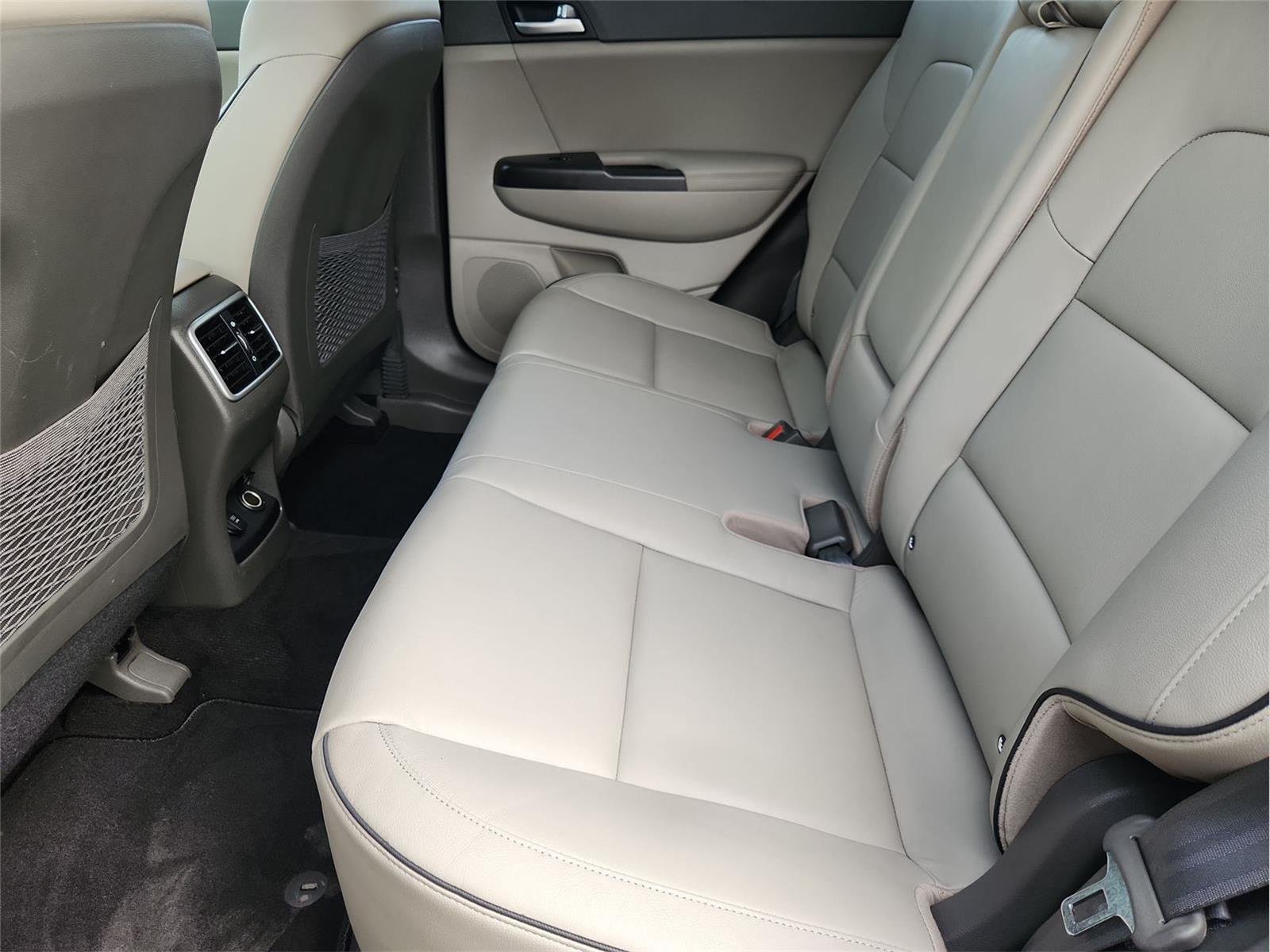 Used 2017 Silver Kia EX image 23