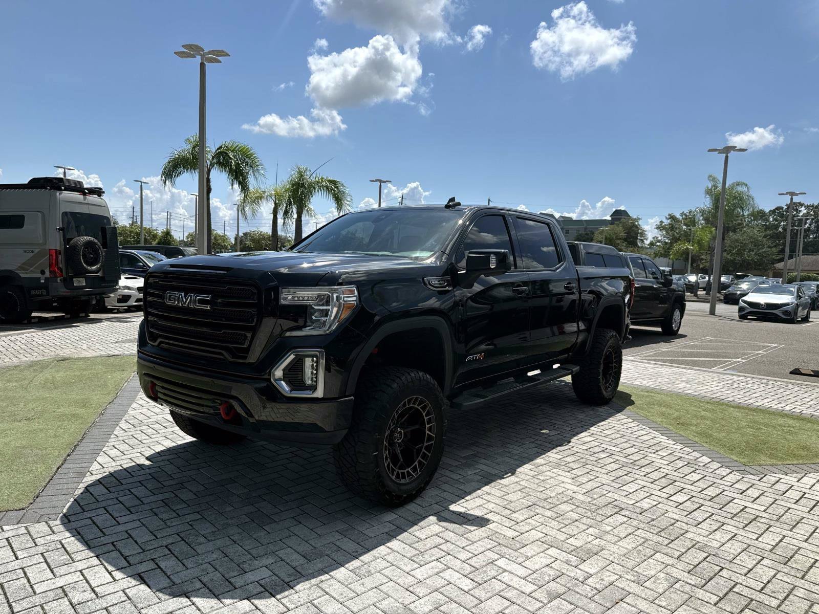 Used 2019 Onyx Black GMC AT4 image 2