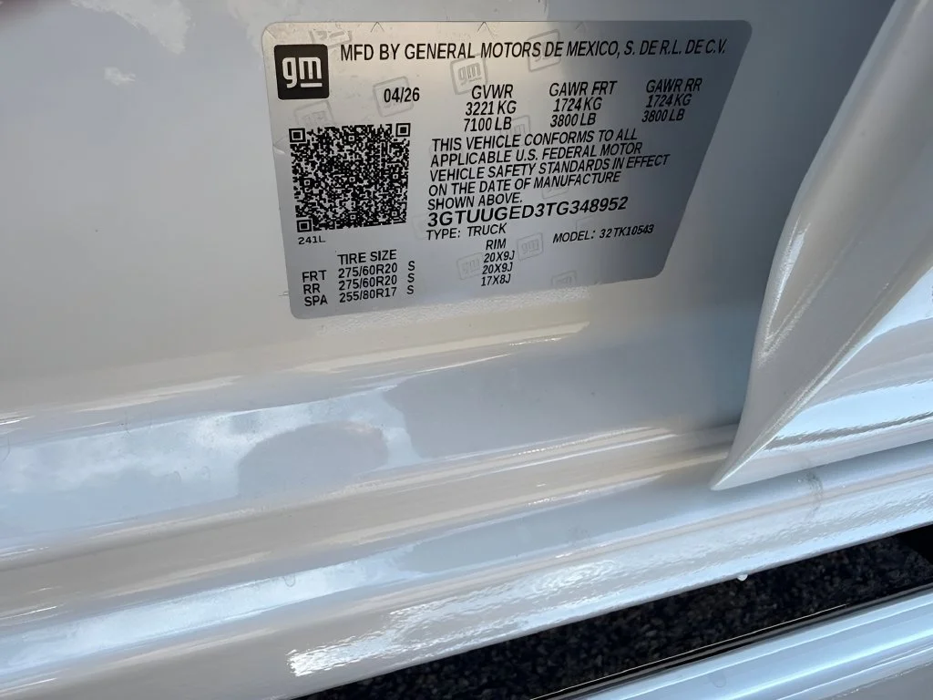 New 2026 Glacier White Tricoat GMC Denali image 40