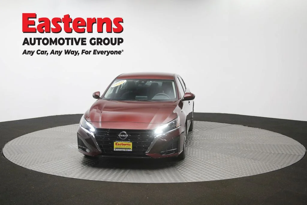 Used 2023 Red Nissan 2.5 SV image 53