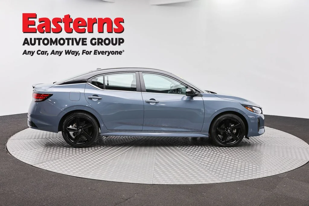 Used 2024 Gray Nissan SR image 4