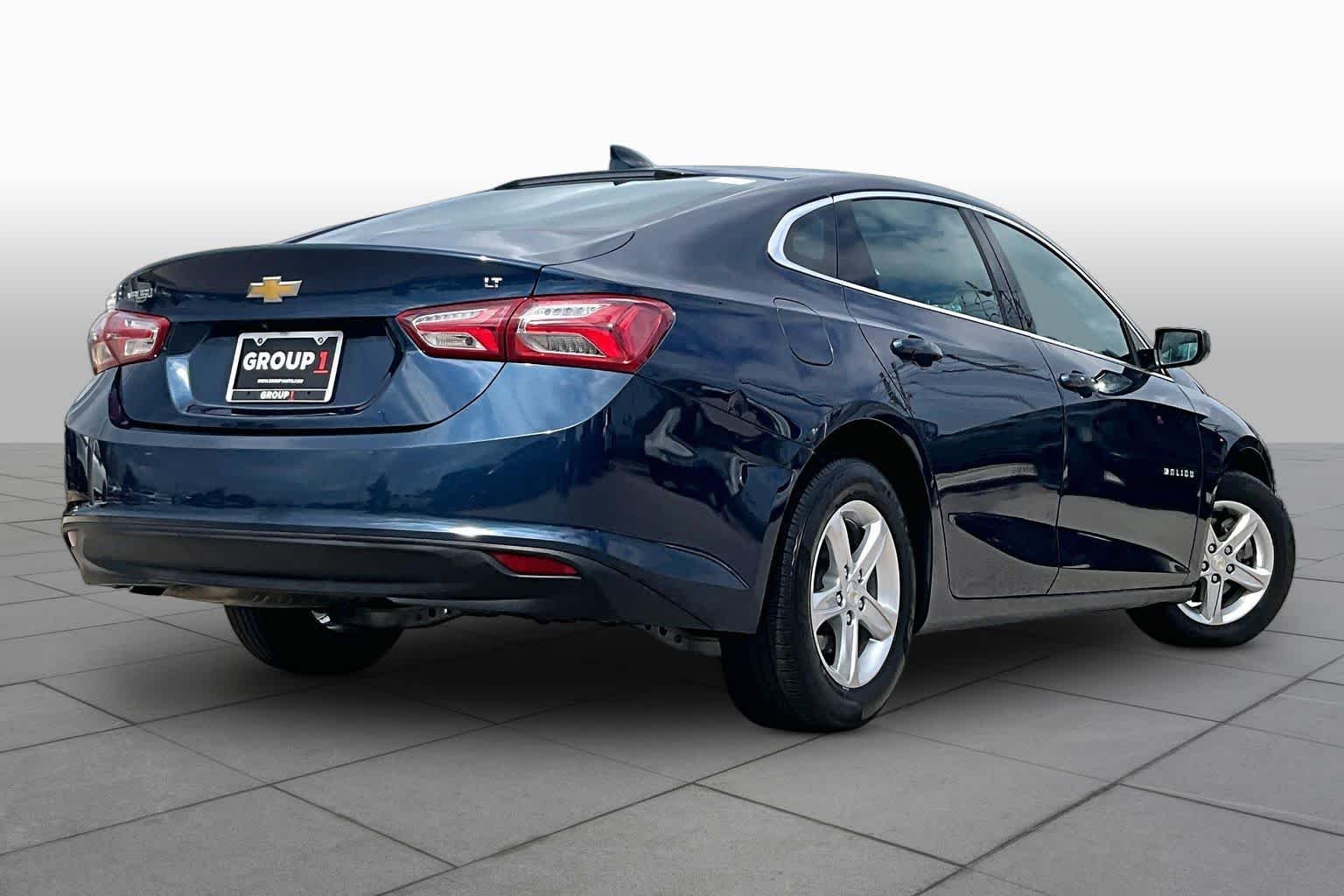 Used 2022 Northsky Blue Metallic Chevrolet LT image 13