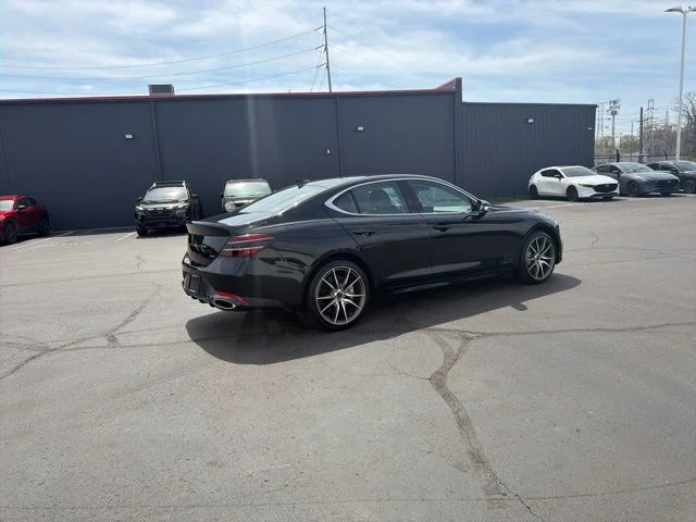 Used 2025 Black Genesis 2.5T image 6