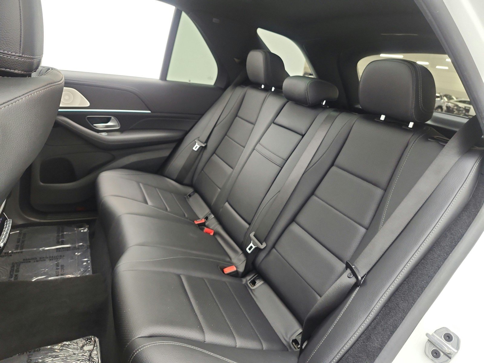 Certified Used 2023 Polar White Mercedes-Benz GLE 350 4MATIC® SUV image 16
