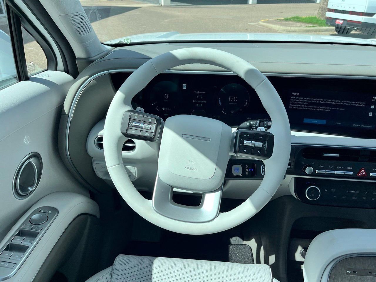 New 2027 White Hyundai Blue SEL 7P image 8