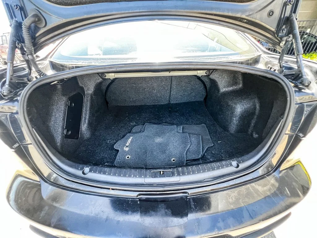 Used 2011 Black Mazda i Touring image 26