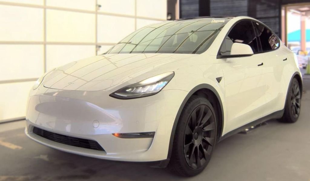 2020 Tesla Model Y Long Range Dual Motor All-Wheel Drive's photo