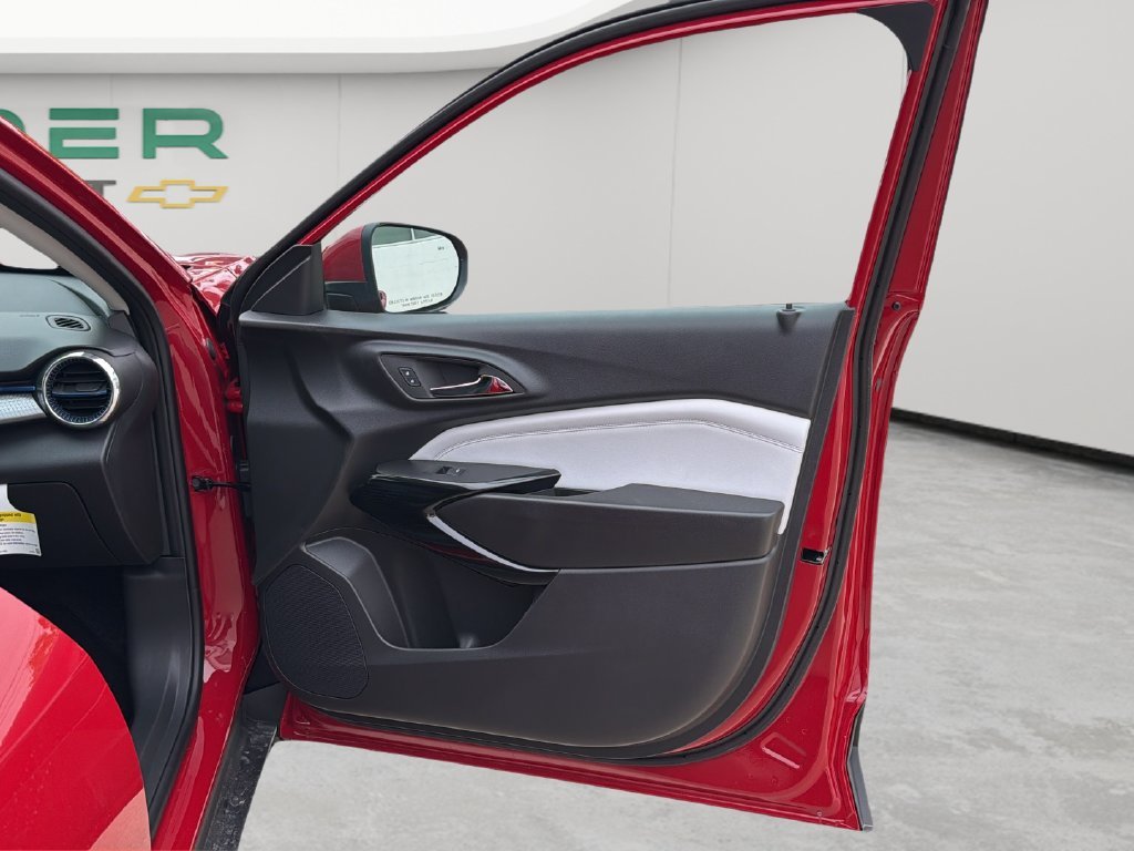 2026 Chevrolet Trax LT - Photo 42