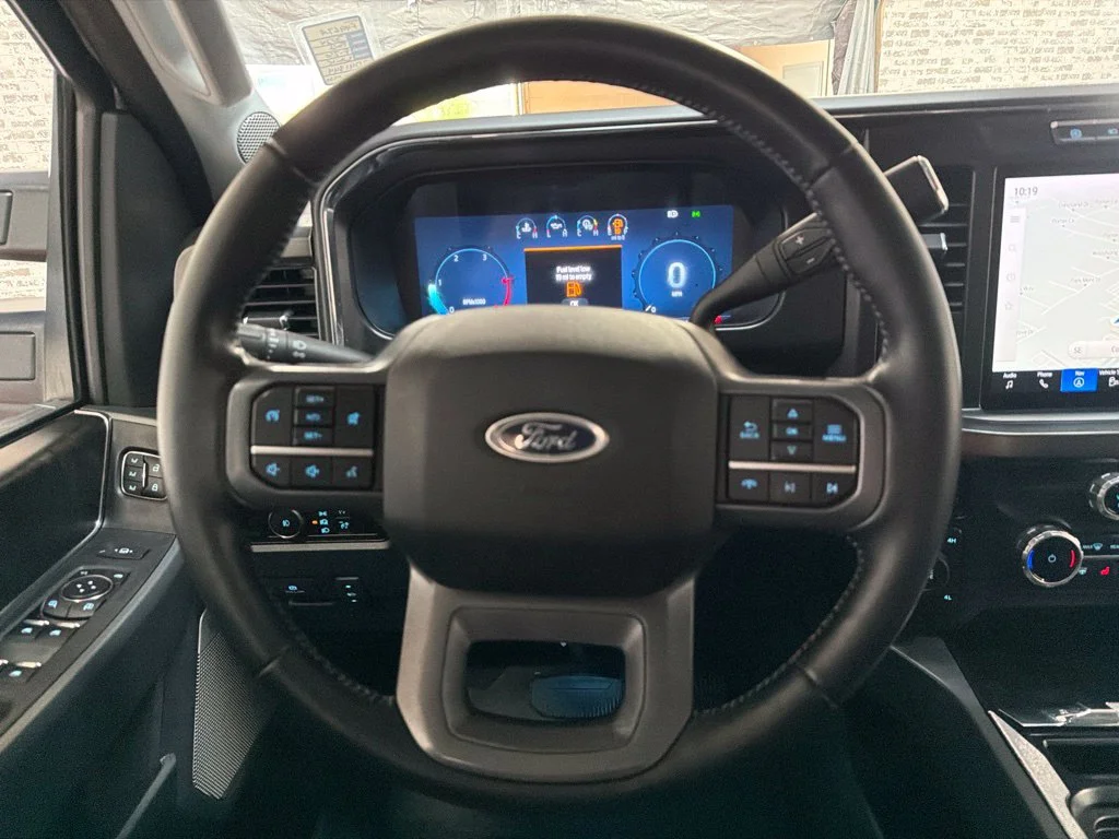 Used 2024 Oxford White Ford Lariat image 18
