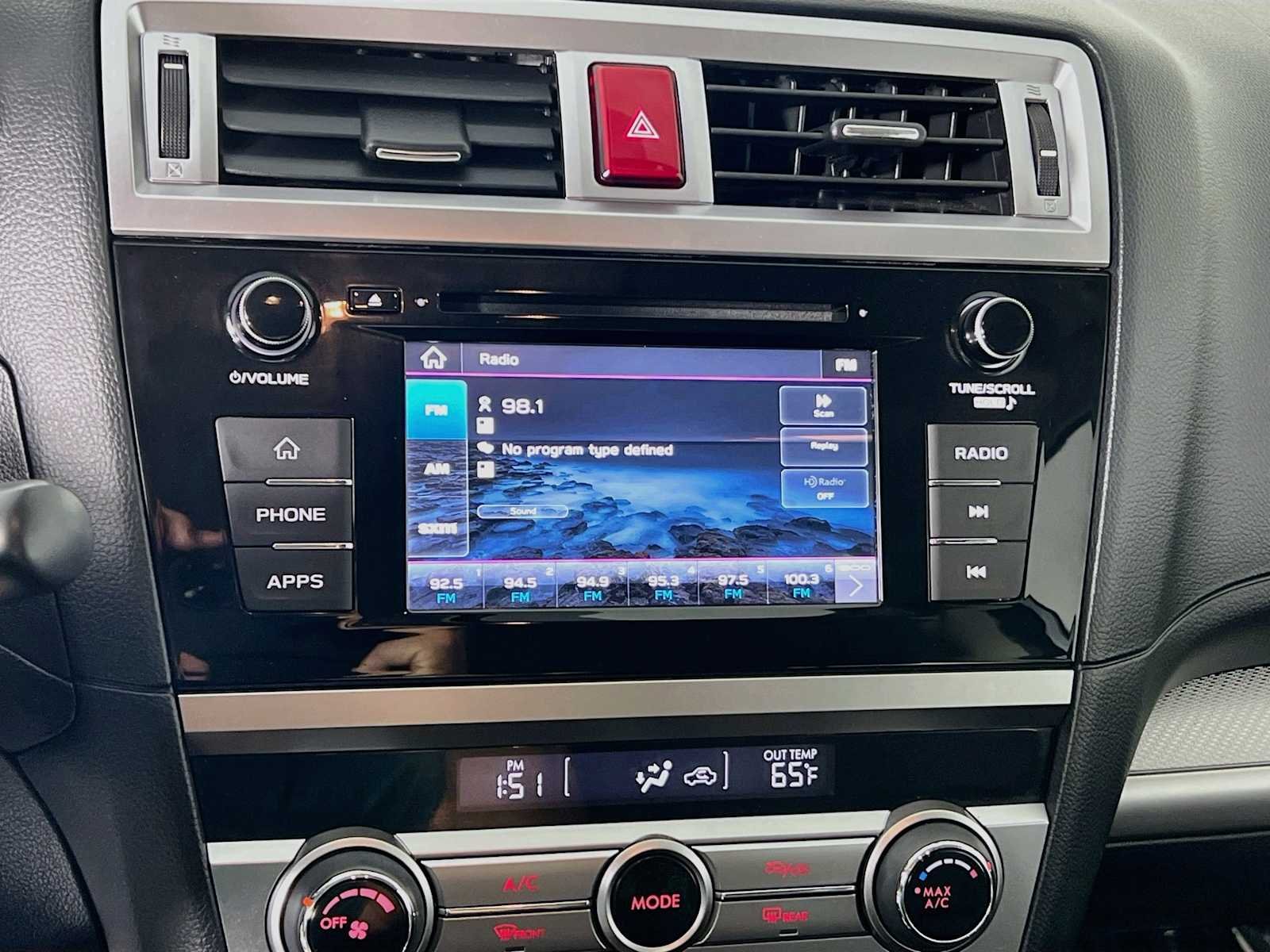 Used 2019 Ice Silver Metallic Subaru  image 15