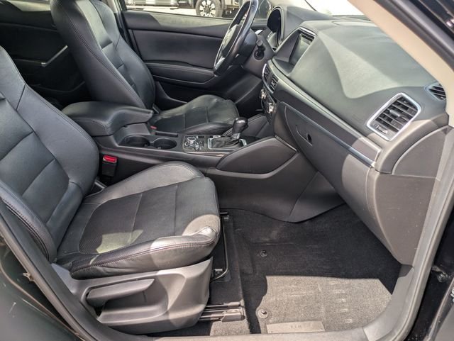 Used 2016 Jet Black Mazda Grand Touring image 27