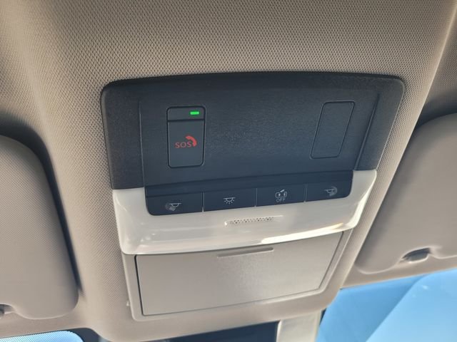 Used 2023 Red Nissan SV image 22