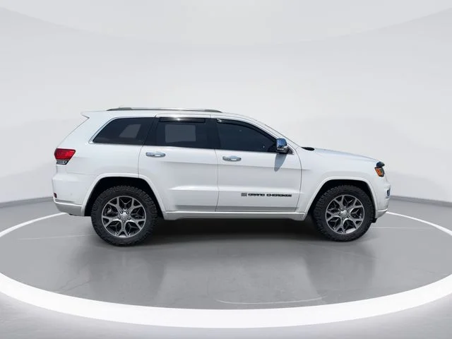 Used 2021 White Jeep Overland image 8