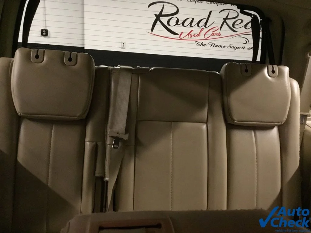 Used 2017 White Ford Limited image 33