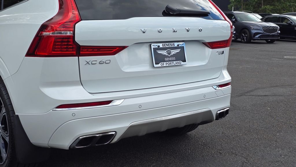 Used 2020 White Volvo T5 Inscription image 13