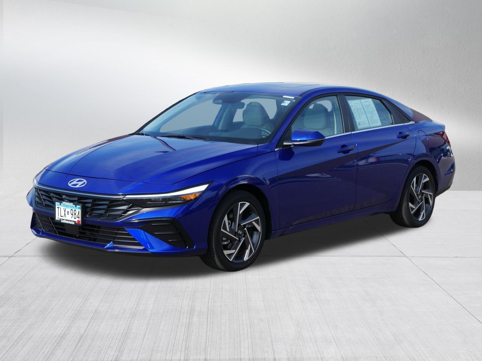 2026 Hyundai Elantra Limited - Photo 3