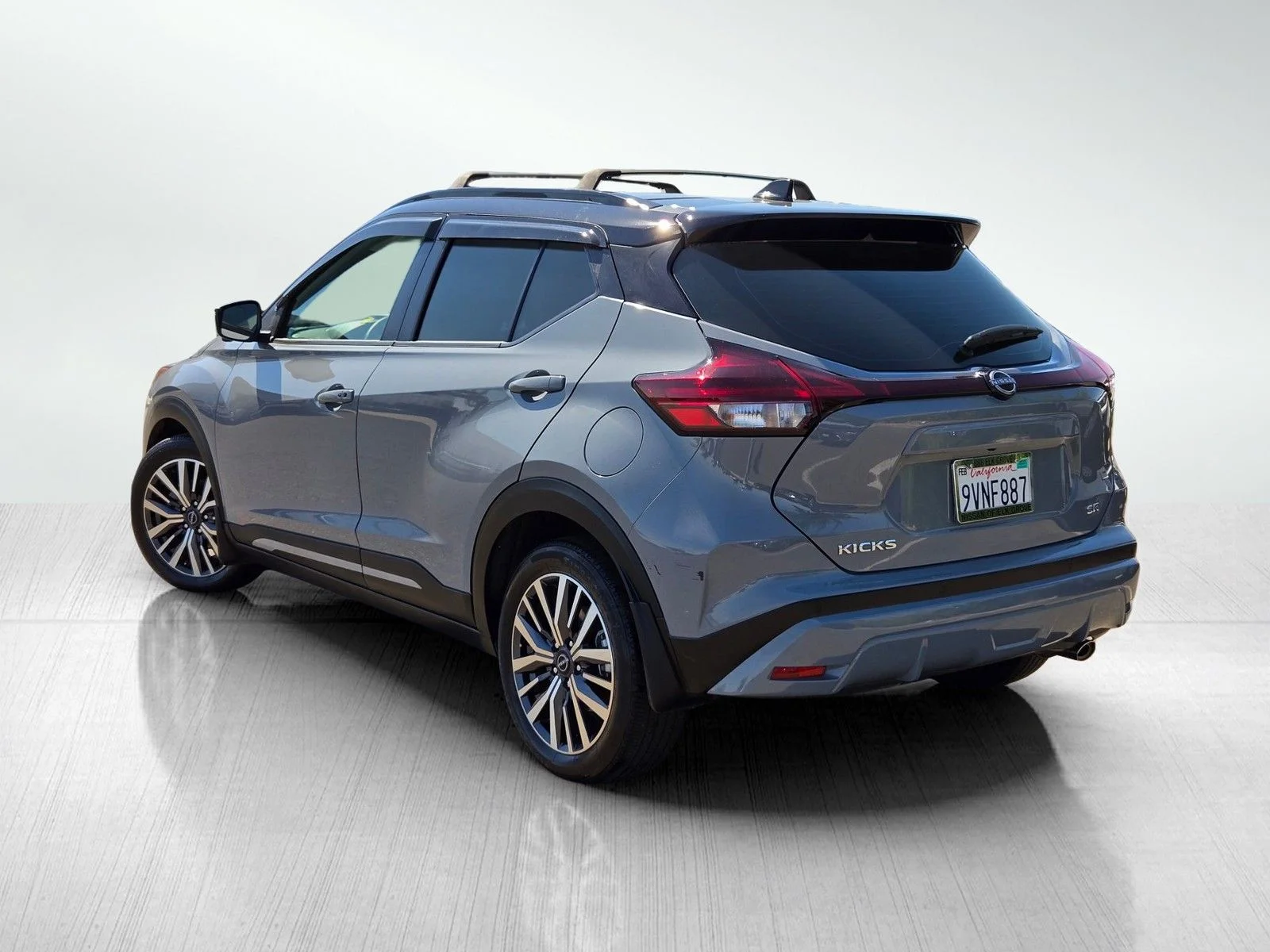 Used 2024 Gray/Super Black Nissan SR image 7