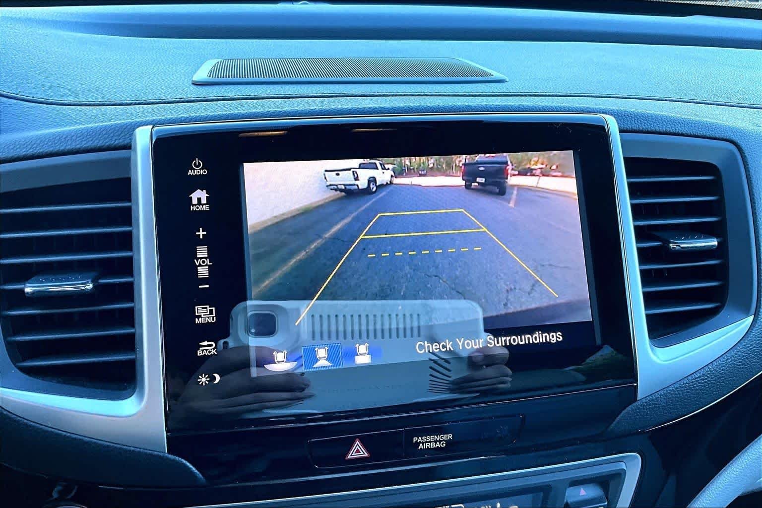 Used 2018 Crystal Black Pearl Honda Touring image 29