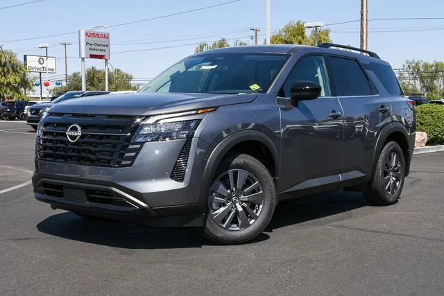 2026 Nissan Pathfinder SV 2WD's photo