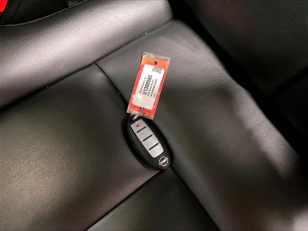 Used 2024 Gray Nissan SV image 30