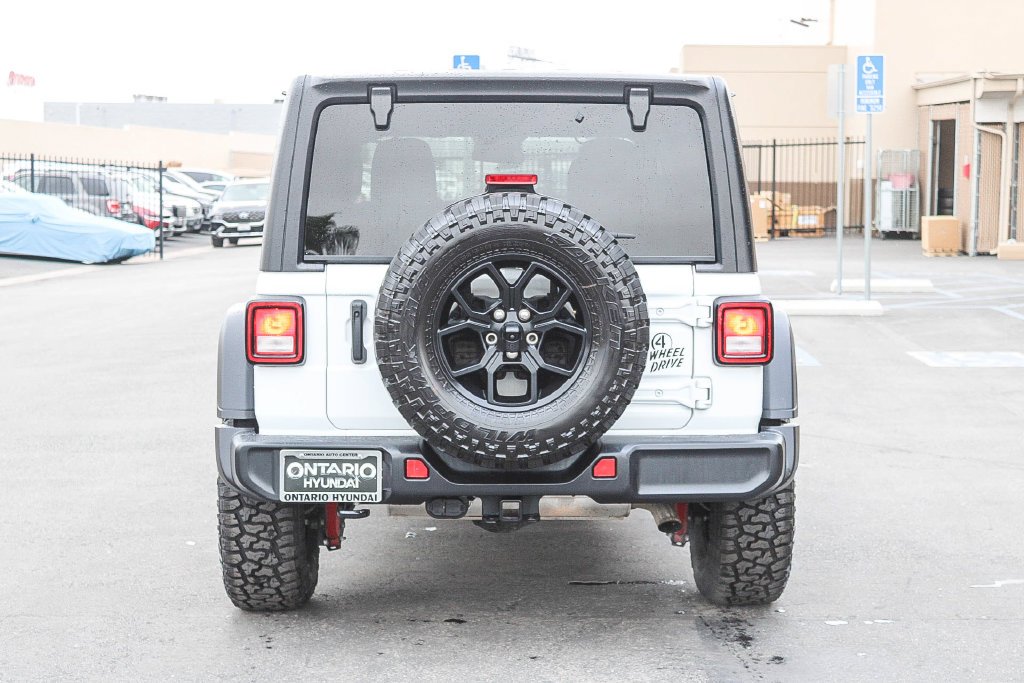 2025 Jeep Wrangler 4-Door Willys - Photo 7