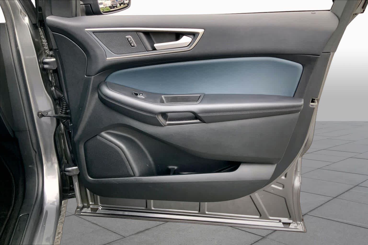 Used 2024 Carbonized Gray Metallic Ford SEL image 21