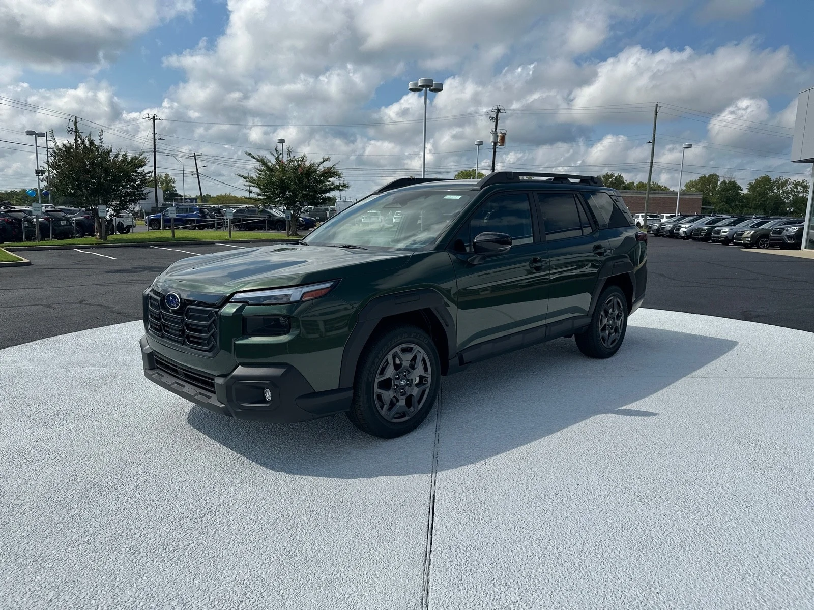 New 2026 DEEP EMERALD GREEN PEARL Subaru Premium image 3