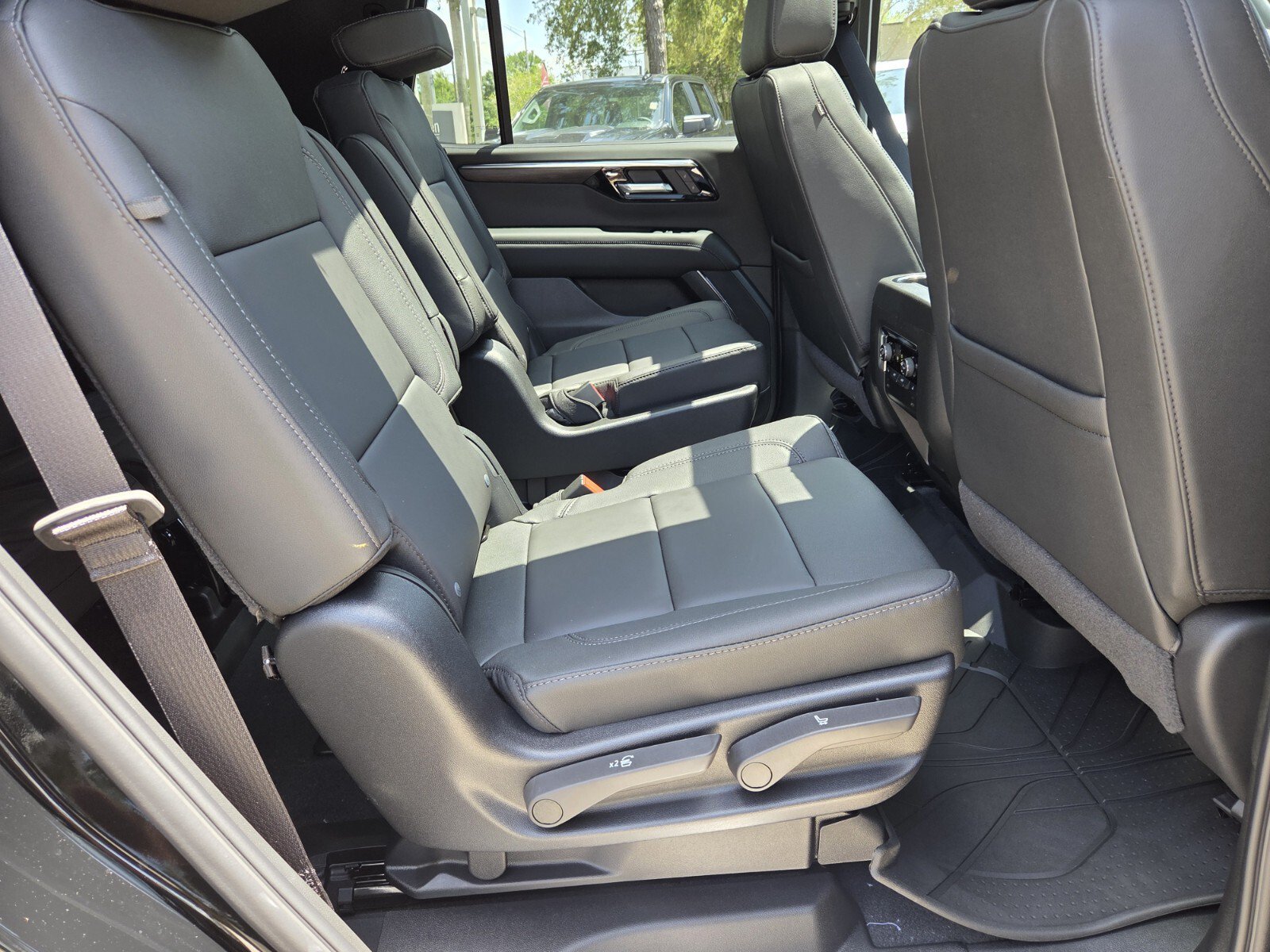 2026 Chevrolet Tahoe LT - Photo 15