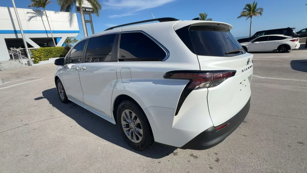 Used 2023 Beige Toyota XLE image 2